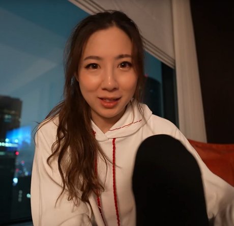 曲線美のシーメールオンリーファンズ 無料xxx 写真