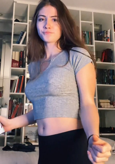 陸軍の熟女オンリーファンズ 無料セクシー 画像