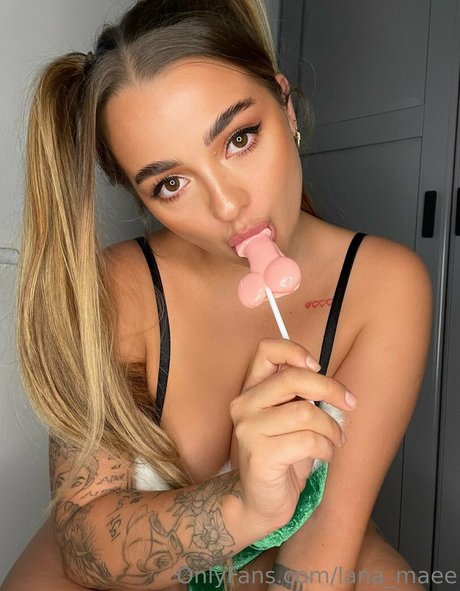 Lana maee エロティックなモデル ギャラリー