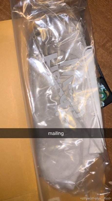 tinykittie ポルノスター アダルト 写真