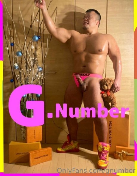 gnumber エロティックなスター 写真