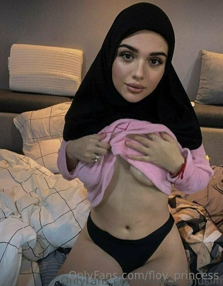 ゲイアジアンオンリーファンズ エロチック 写真