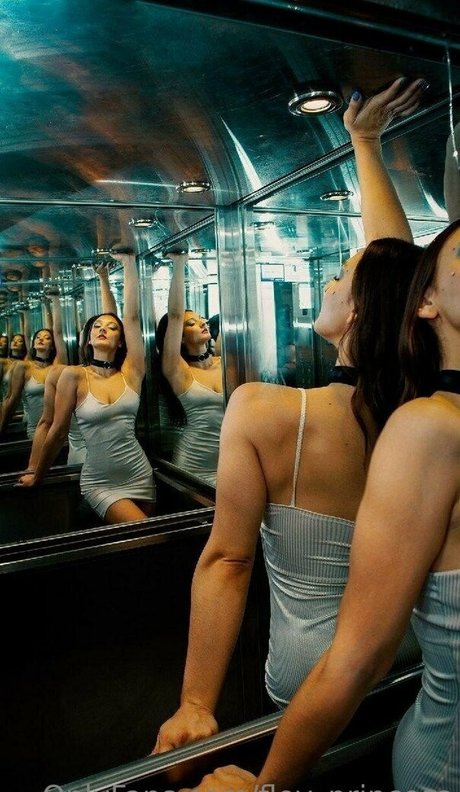 オンリーファンズの不正行為 トップ 写真