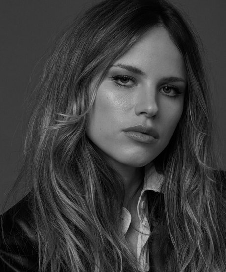 Halston Sage ポルノスター 高品質 画像