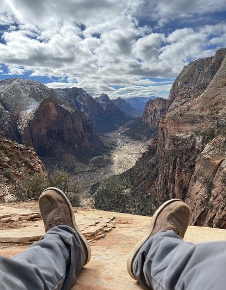 パンツ オンリーファンズ ホット 画像