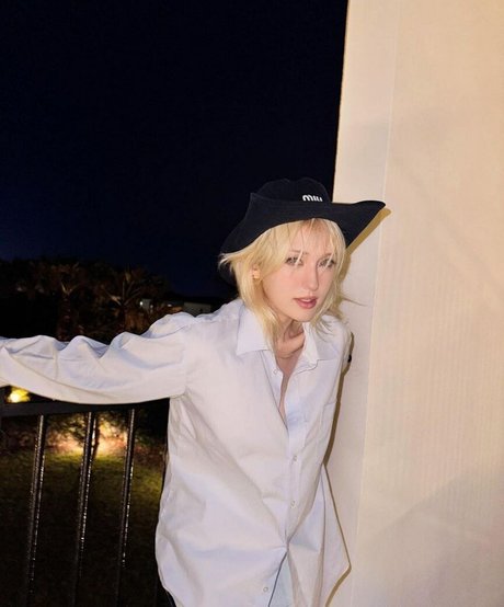 痩せた美女オンリーファンズ 無料セクシー 写真