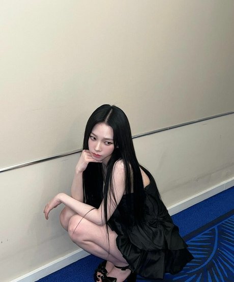 ティーンフィスティングオンリーファンズ ホットセクシー 写真