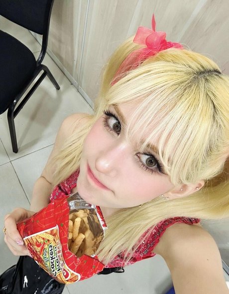 マッサージオンリーファンズ セクシー裸 画像