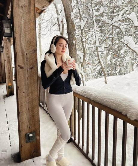 Sonia Ferraro アート女優 写真