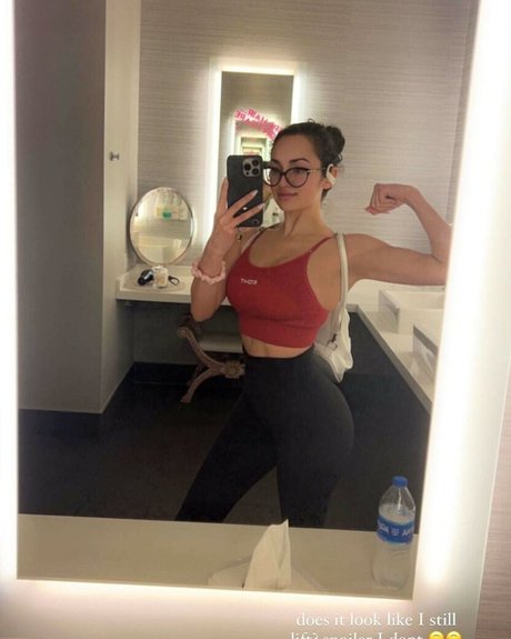 Sonia Ferraro ホットなスター 画像