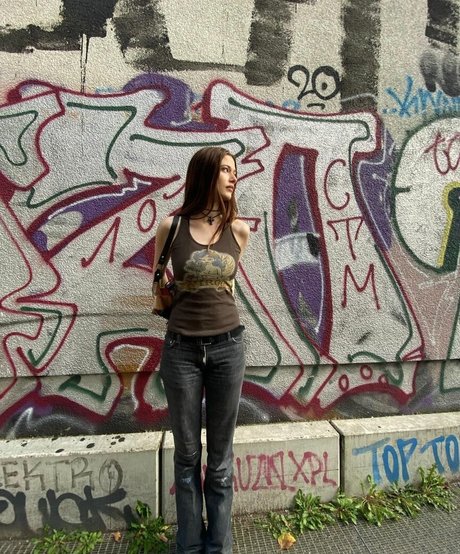 Pudderfly 無料のポルノスター 画像