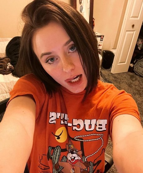継娘オンリーファンズ ヌード 写真