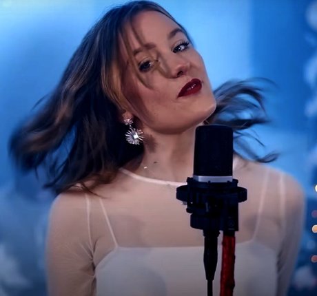 手コキ 主観視点 オンリーファンズ セクシー裸 画像