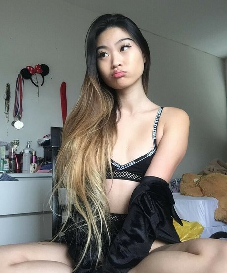 アジアンストッキング オンリーファンズ セックス 写真