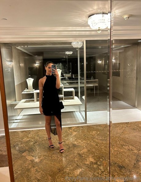 Catherine Migliorini エロティック女優 写真