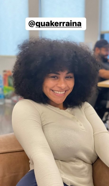 Raina Morris top profile image