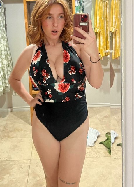 MeganBitchell アダルトモデル 写真