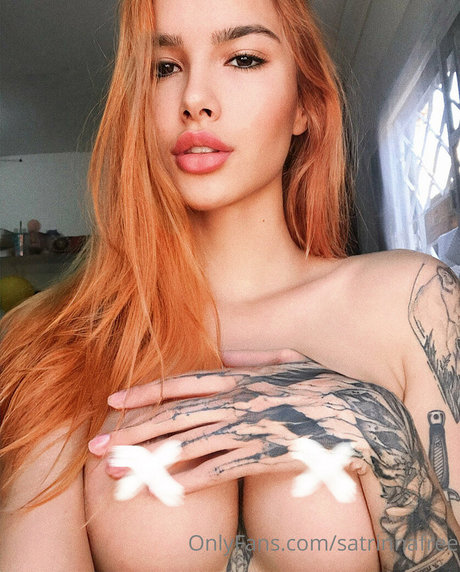 satrinnafree 高品質モデル 写真