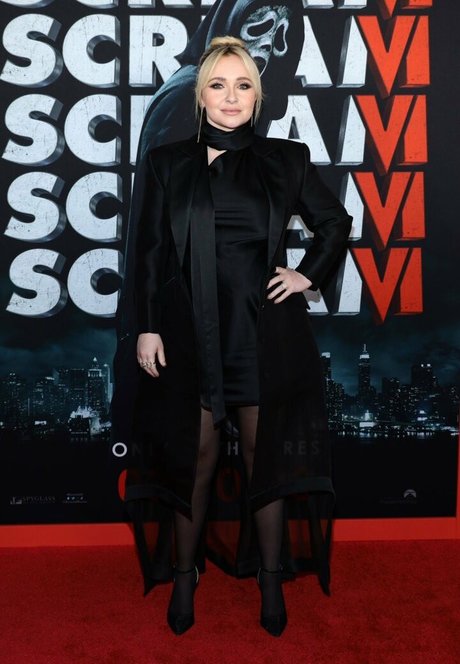 Hayden Panettiere 完璧なポルノスター 写真