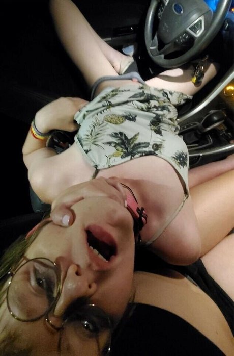 Moosebar 完璧な女優 写真