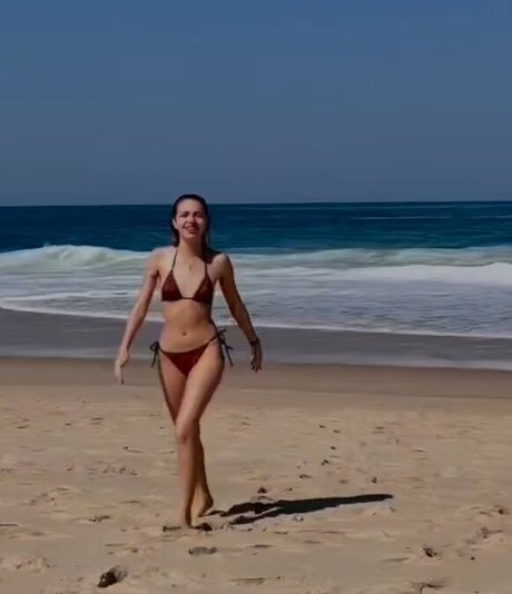 Fernanda Schneider セクシーモデル ギャラリー