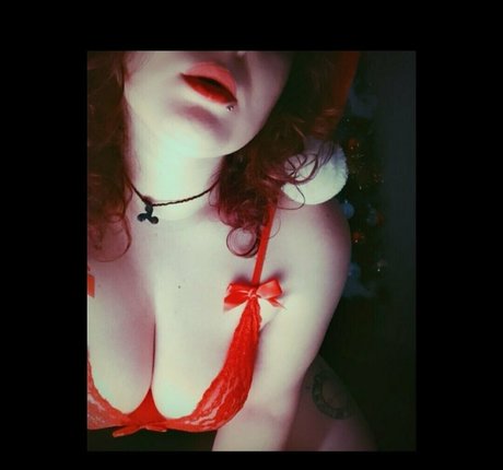 inked reader 美しいモデル 写真