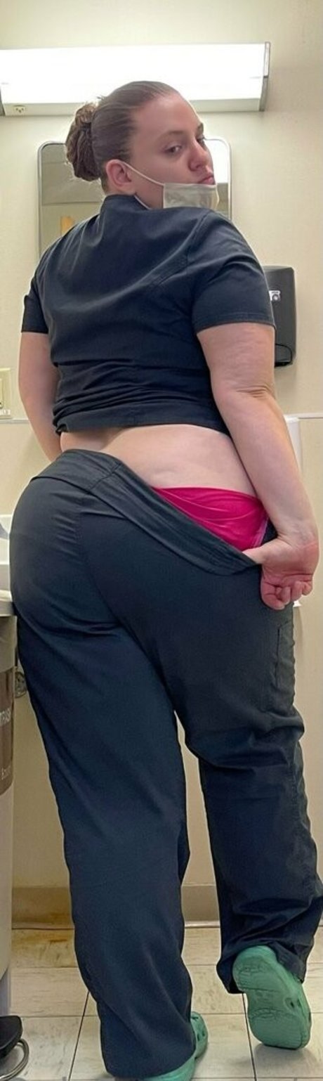 seenala ポルノスター 写真