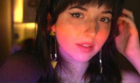 アナル エボニー オンリーファンズ ヌード 写真