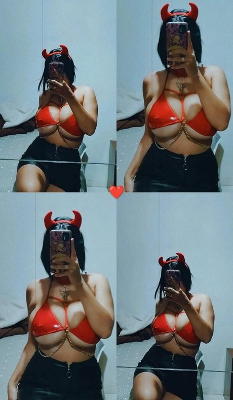 Julia Gea ポルノスター 写真