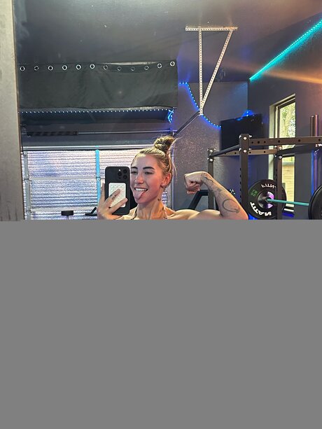 Jamielyn 裸の女優 写真