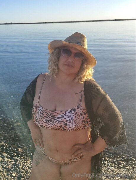 Holabarbie エロティックなスター 写真