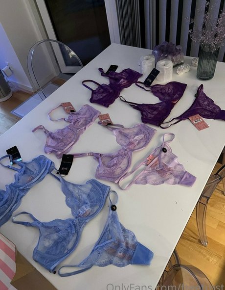 トランスティーンオンリーファンズ ホットxxx ギャラリー