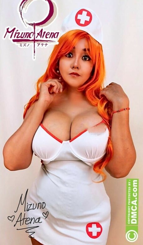 足を舐めるオンリーファンズ 無料ヌード 写真