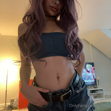 wtsdafuzz ポルノスター 美しい 写真