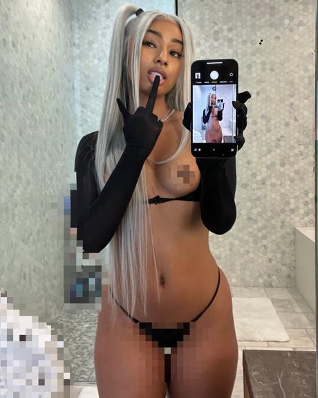 巨根ファックオンリーファンズ セックス 写真