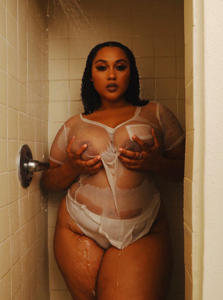 大学のオンリーファンズ ホットポルノ 写真