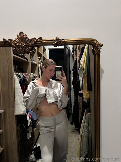 Chyburd 完璧な女優 画像