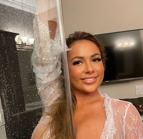 Jenni Neidhart ポルノスター 裸 写真