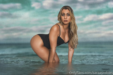 Saray Robles 素敵なポルノスター 写真