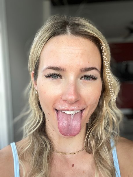 黒いお尻のオンリーファンズ ポルノ 写真