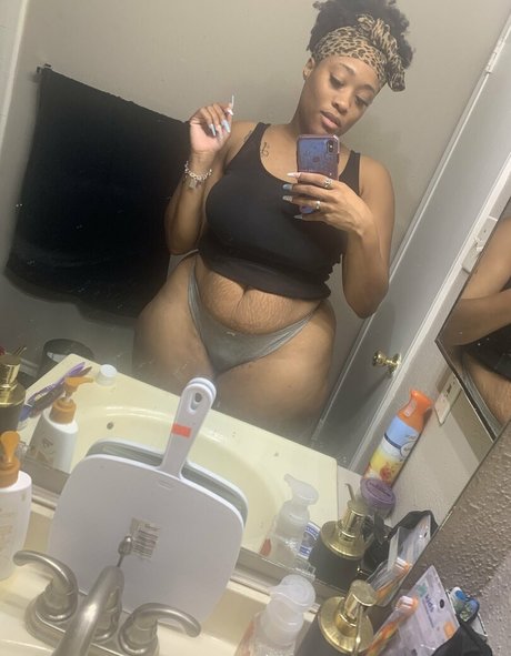 Synsationn セクシーなスター 画像