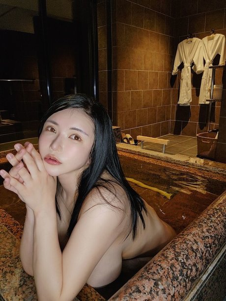 エボニー無料オンリーファンズ 無料ヌード 画像