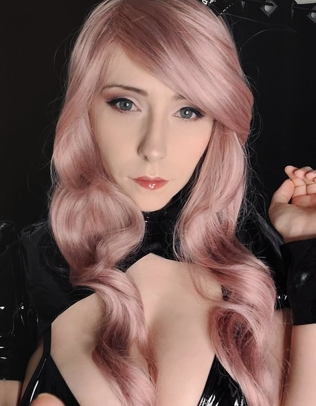 Ladyxzero エロティックモデル ギャラリー