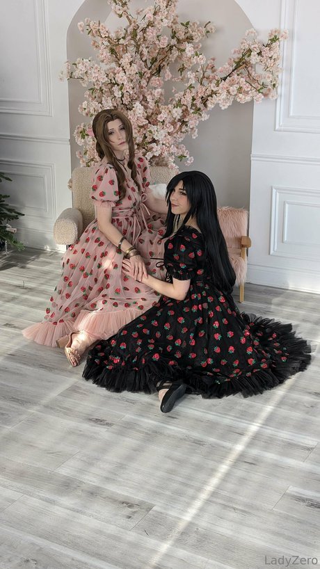ティーンソロオンリーファンズ セクシーxxx 写真