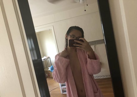 peachbloss エロティック女優 写真