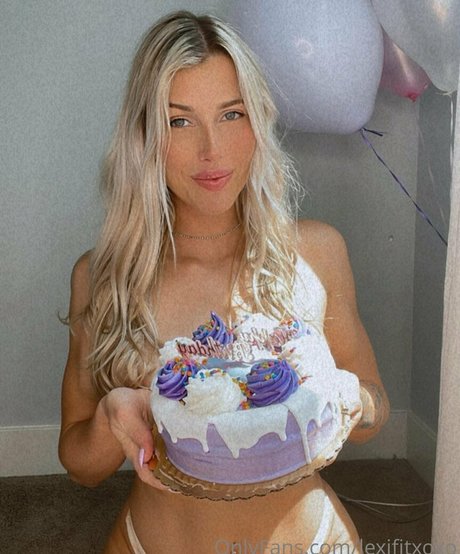 巨乳ディープスロートオンリーファンズ ポルノグラフィック 画像