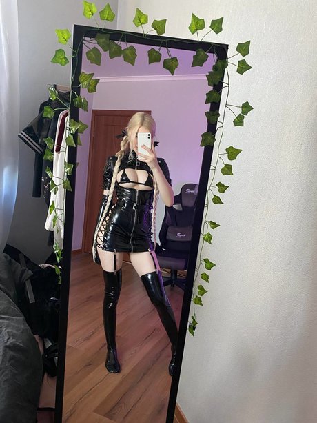 ブラックフィットネスオンリーファンズ アダルト 写真