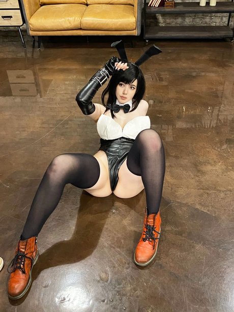 ヌード自撮りオンリーファンズ セックス 写真