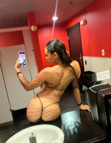 グローリーホール妻オンリーファンズ ホット 写真
