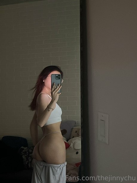 Itsjinny ヌードモデル 写真